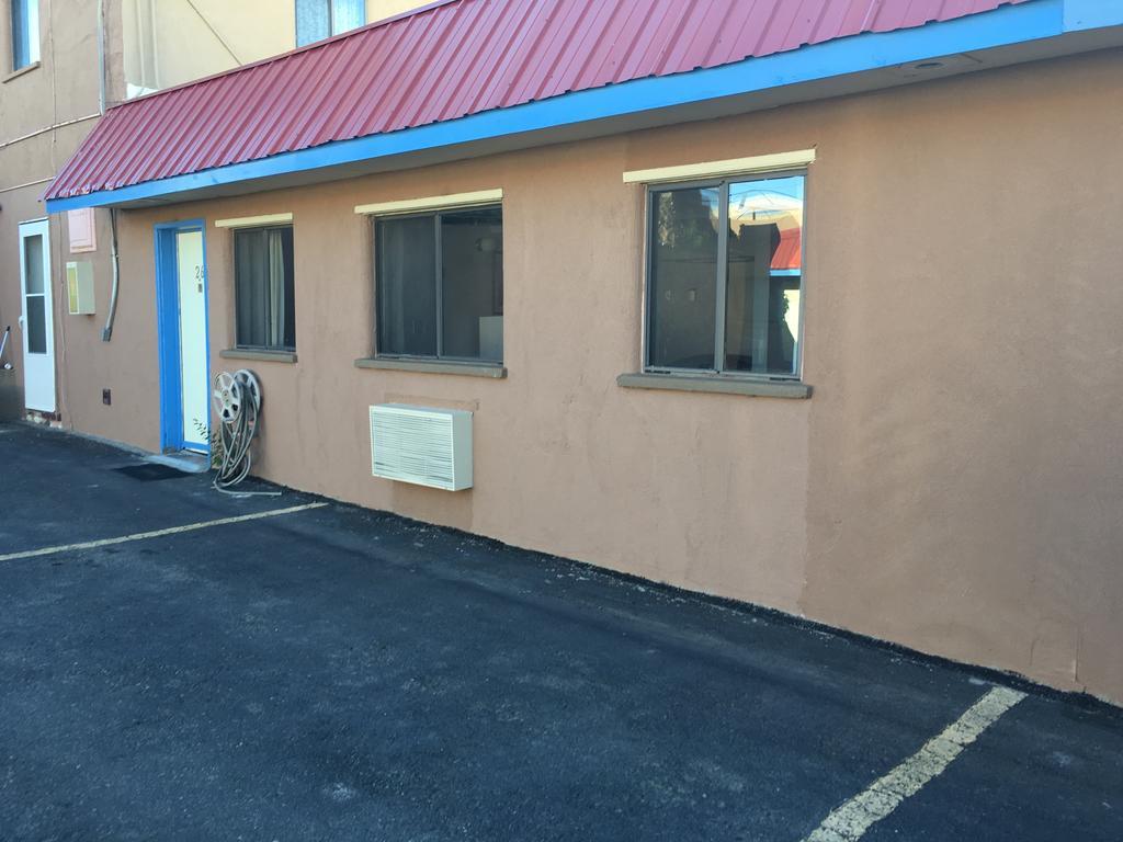 National 9 Inn Sand Canyon Cortez Exterior photo