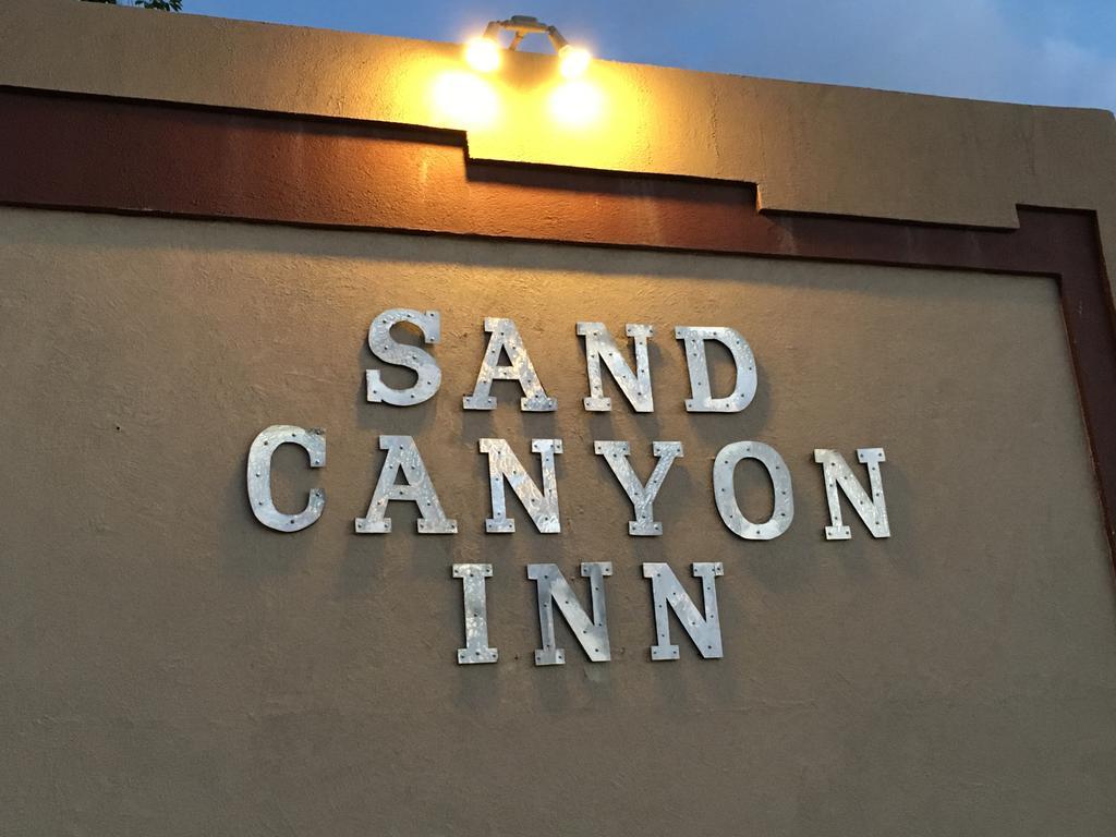 National 9 Inn Sand Canyon Cortez Exterior photo