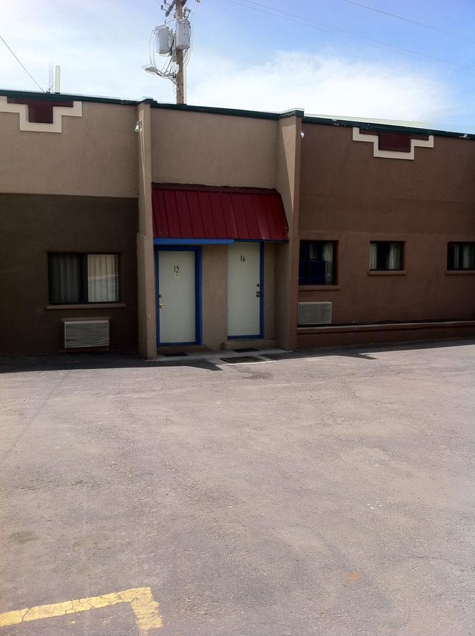 National 9 Inn Sand Canyon Cortez Exterior photo